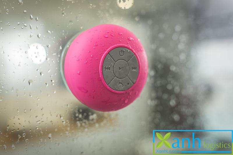 Top 2 sản phẩm bán chạy nhất mùa hè: Loa Bluetooth chống nước