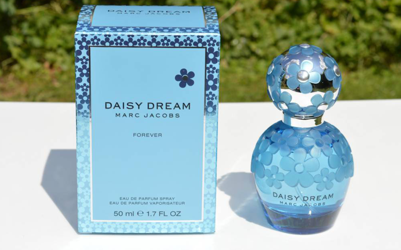 Quà tặng nước hoa Daisy Dream Forever từ Marc Jacobs ngày 8/3 